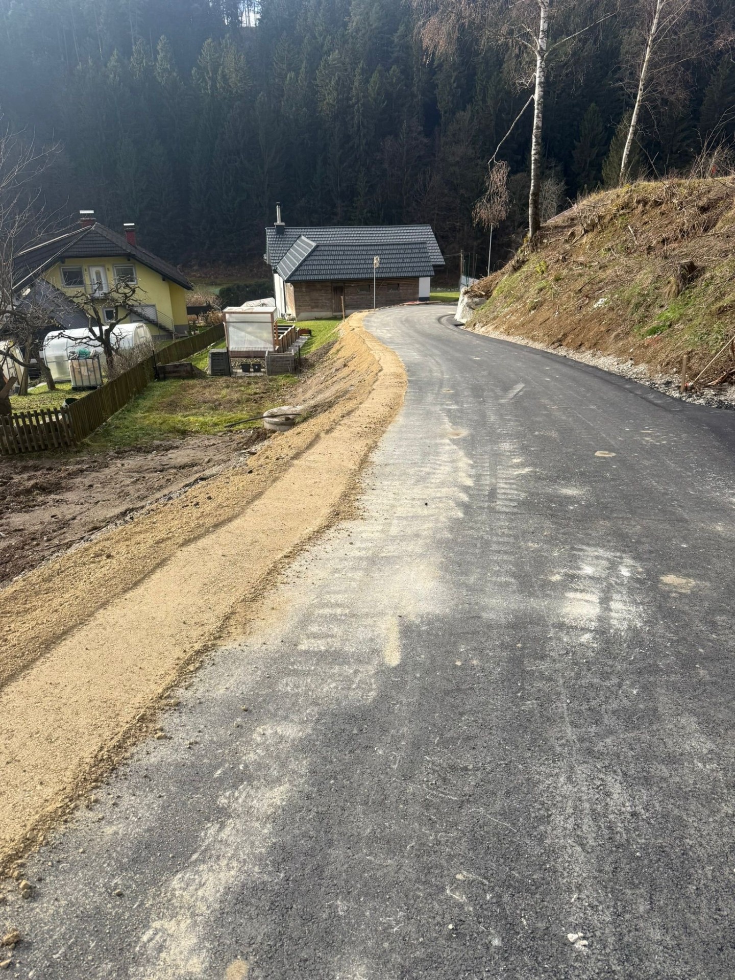 Dokončan tlakovan dovoz — projekt Remont Mendaš